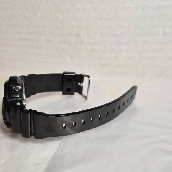 Casio G Shock digital good shape Black and purple - Picture 5 of 14